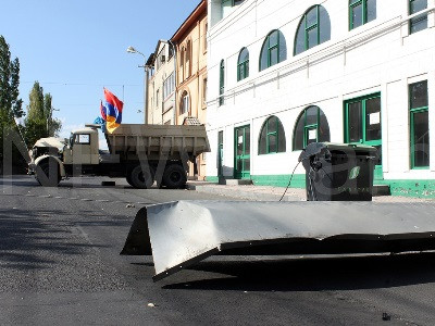 Հեռացնել դիպուկահարներին ՊՊԾ գնդի տարածքից,  չկատարել հանցավոր հրամաններ. քննարկում