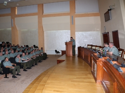 ՊՆ-ում քննարկել են թիկունքային ապահովման հարցերը (ֆոտո)