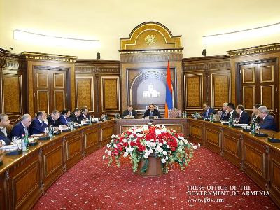 Անցնում ենք արտադրությամբ եւ արտահանմամբ ուղղորդվող տնտեսական աճի. Վարչապետ (ֆոտո)
