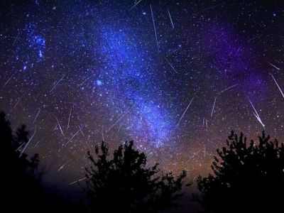 Star rain in early August