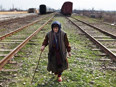 The Guardian. Հայկական Մովսես գյուղի յուրաքանչյուր տան վրա գնդակի հետքեր են