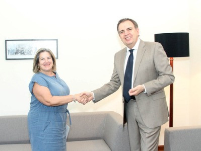 Հայաստանում Հունաստանի նոր դեսպանն իր հավատարմագրերի պատճենը հանձնեց