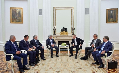 Հայաստանի նախագահն ընդգծել է Ղարաբաղի վերաբերյալ պայմանավորվածությունների կատարման կարեւորությունը (ֆոտո)