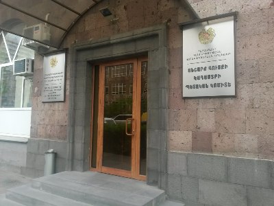 «Ժողովուրդ». Կադաստրի պետական կոմիտեի բարձրաստիճան պաշտոնյան հայտնվել է դատարանում