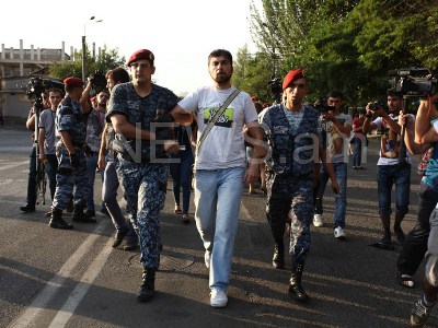 Адвокат оппозиционера: Освободили под залог – теперь хотим закрытия дела