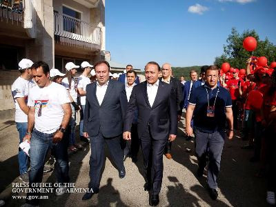 Վարչապետը ներկա է գտնվել «Բազե» ամենամյա երիտասարդական հավաքի բացմանը (ֆոտո)