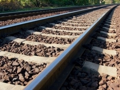Գերմանիայում բեռնատար գնացքը մխրճվել է դպրոցական ավտոբուսի մեջ