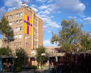 «Հրապարակ». Էջմիածնում աղմկահարույց միջադեպ է գրանցվել. «առեւանգել» են պոտենցիալ թեկնածուին