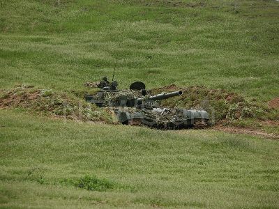 Министр обороны Армении: Работы по техническому оснащению переднего края начались в 2013 году
