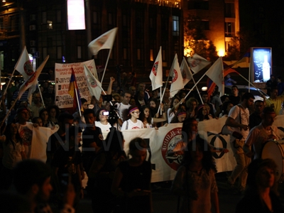 На площади Свободы в Ереване начался митинг в поддержку группы «Сасна црер»