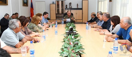 ԼՂՀ ՊՆ-ում քննարկել է զինծառայողների խնդիրները