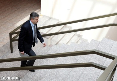 «Հրապարակ». Ոչ միայն կառավարության կազմն է մոտ 80 տոկոսով նորացվելու, այլեւ ՀՀԿ-ն լրիվ ռեսթարթ է արվելու