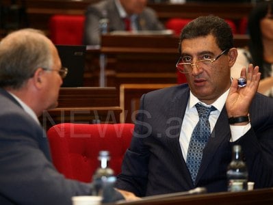 Դուք ուզում եք՝ բախտագուշակի պես խոսեմ. Վարդան Այվազյան