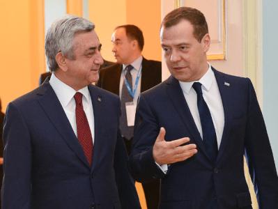 Բարձր եմ գնահատում մեր միջեւ հաստատված վստահությունը. Սերժ Սարգսյանը՝ Դմիտրի Մեդվեդեւին