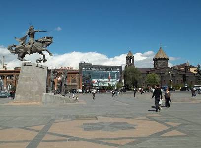 «Ժամանակ»․ Այսօրվանից Բալասանյանի թիմը Գյումրիում ընտրակաշառք է բաժանելու