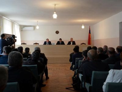 ԼՂ վարչապետը Մարտունիում ներկայացրել է գյուղատնտեսության զարգացման հայեցակարգը