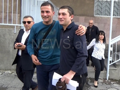 «Սասնա ծռերին» օժանդակելու մեղադրանքով կալանավորվածներն ազատ արձակվեցին «Նուբարաշեն» ՔԿՀ-ից (ֆոտո)