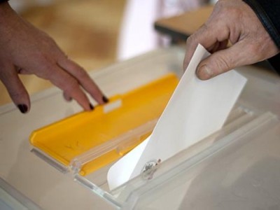 Last election campaign day in Armenia's Vanadzor, opposition dissatisfied with voter lists