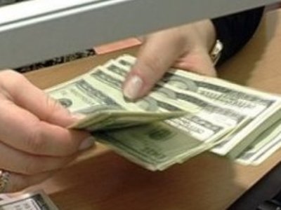 Ադրբեջանում դադարեցվել է դոլարի վաճառքը