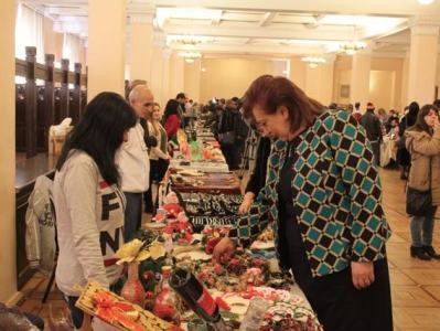 «Սիրիահայ մշակույթի շունչը». բարեգործական ցուցահանդես-տոնավաճառ Երեւանում