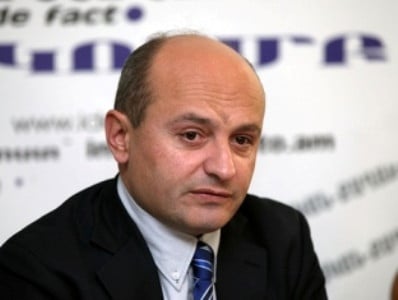 Ստեփան Սաֆարյան. ԵՏՄ-ը՝ Հայաստանի սահմանափակման եւ վերահսկման նախագիծ է