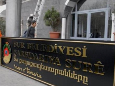 Դիարբեքիրում Սուրի քաղաքապետարանի շենքի վրայից հանել են հայերենով գրությունը