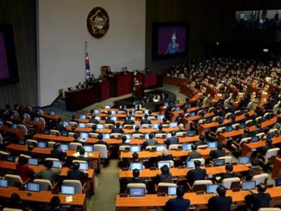 Հարավային Կորեայի խորհրդարանը իմպիչմենտ է հայտարարել երկրի նախագահին