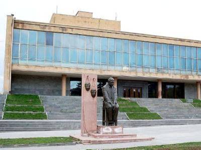 Գյումրիի դրամատիկական թատրոնը նոր տնօրեն ունի
