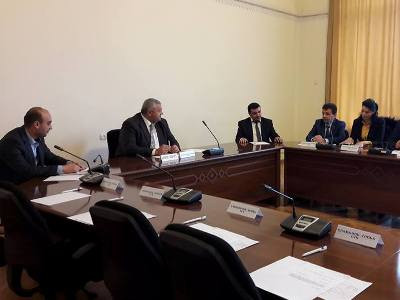 Վանաձորի ավագանու նիստը նորից չկայացավ. «Երեւի ինչ-որ մի հյուրանոցում կլինեն». Մամիկոն Ասլանյան (Ֆոտո)