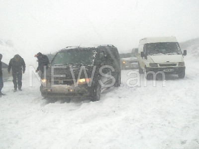 60 vehicles stranded on Yerevan-Gyumri Highway (PHOTOS)