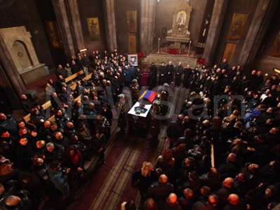 Երեւանում տեղի է ունեցել Արմեն Երիցյանի հոգեհանգիստը (ֆոտոռեպորտաժ)