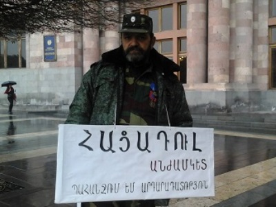 Ազատամարտիկը դադարեցրել է հացադուլը. նրա ինքնազգացողությունը վատացել է կառավարության դիմաց