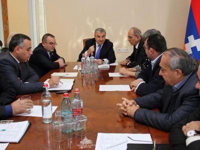 Արցախի խորհրդարանում քննարկել են Սահմանադրության նախագիծը