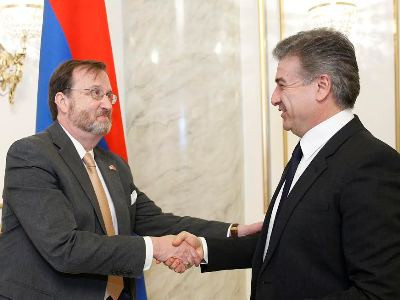 Կոռուպցիայի դեմ պայքարում կարեւոր է կոռուպցիա ծնող միջավայրի փոփոխությունը. Վարչապետը՝ ԱՄՆ դեսպանին