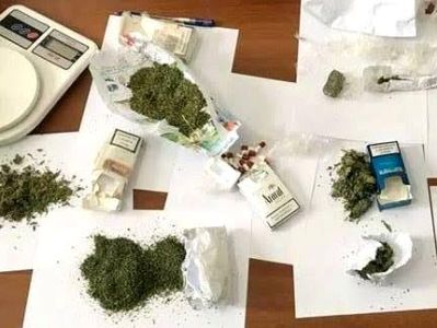 «Արմավիր» ՔԿՀ-ի աշխատակցի մոտ հայտնաբերել են արգելված դեղահաբեր, սպիրտ