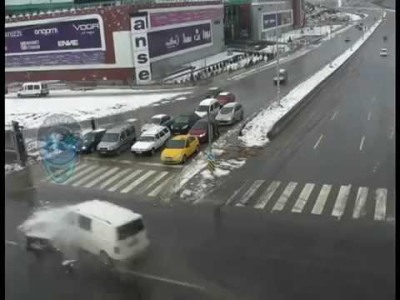 Անհավանական ավտովթարների շարքից