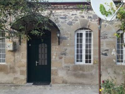 Ախալցխայում վաճառվում է հայ նկարիչ Վարդգես Սուրենյանցի տունը