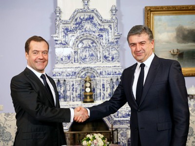 Կարեն Կարապետյանը Դմիտրի Մեդվեդեւին հրավիրել է Երեւան