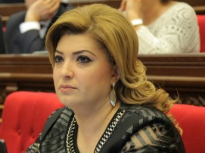 Հովիկ Աբրահամյանի բարեկամուհի պատգամավորը չի պատրաստվում ՀՀԿ-ից դուրս գալ