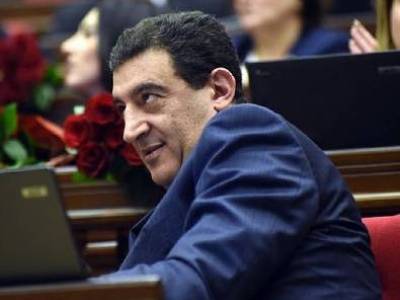 Փաստ». Վարդան Այվազյան՝ Ես չեմ իմանում ընտրակաշառք բաժանե՞լ են, թե՞ չեն բաժանել