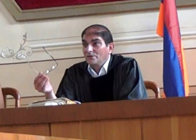 «ՀԺ». «Սասնա ծռերի» գործով դատավորի կինը տարիներ շարունակ կլորիկ գումարներ է նվեր ստացել