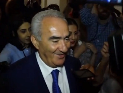 Ես ձեզ անընդհատ բացատրել եմ` ես ո՞վ եմ. Գալուստ Սահակյան