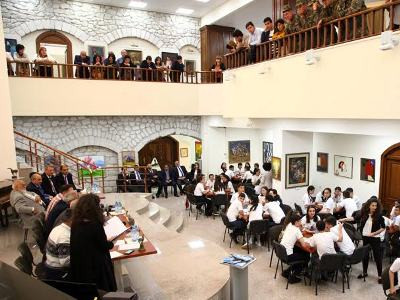 Բակո Սահակյանն այցելել է Շուշի. կազմակերպվել է «Բրեյն-ռինգ» ինտելեկտուալ խաղը