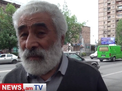 Դատապարտում ենք դեսպանատան տարածքում ԼԳԲՏ դրոշի ծածանումը. բողոքի ակցիային մասնակցում է Խաչիկ Ստամբոլցյանը