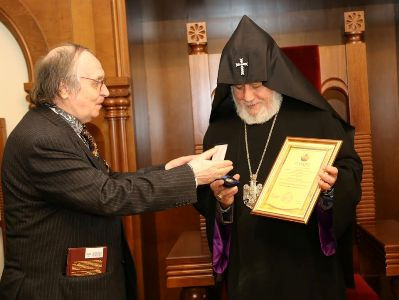 Ամենայն Հայոց Կաթողիկոսին «Բեթղեհեմյան ոսկե աստղ» շքանշան է շնորհվել