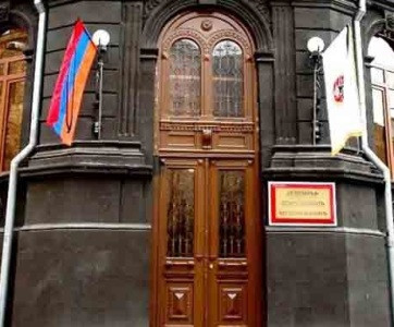 «Իրատես». ՀՀԿ-ում իրարանցում է. մեծ թվով մարդիկ են վայր դնելու մանդատները