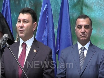 Շարմազանովը կոչ արեց մեծահարուստներին դատարկել իրենց քսակները հանուն Հայաստանի