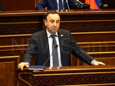 ԱԺ-ում իմ պաշտոնավարման ընթացքում 56 հաստիք է կրճատվել. Հրայր Թովմասյանը՝ ԱԺ ուռճացված աշխատակազմի մասին