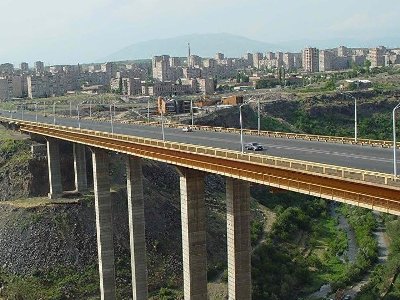 13-ամյա տղան Դավթաշենի կամրջի կոնստրուկցիաների վրա էր բարձրացել ոստիկանական հենակետի մոտից. հարուցվել է քրգործ
