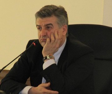 «Ժողովուրդ». ՀՀԿ-ն հանրությանը պատրաստում է վարչապետի փոփոխությանը. Հրաժարականի երկու փորձ արդեն եղել է